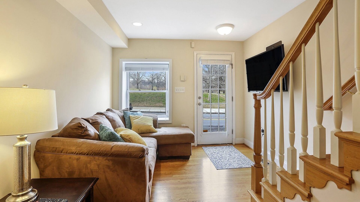Canton House | Luxury Parkfront Haven with Hot Tub - Beloved by Families & their Dogs