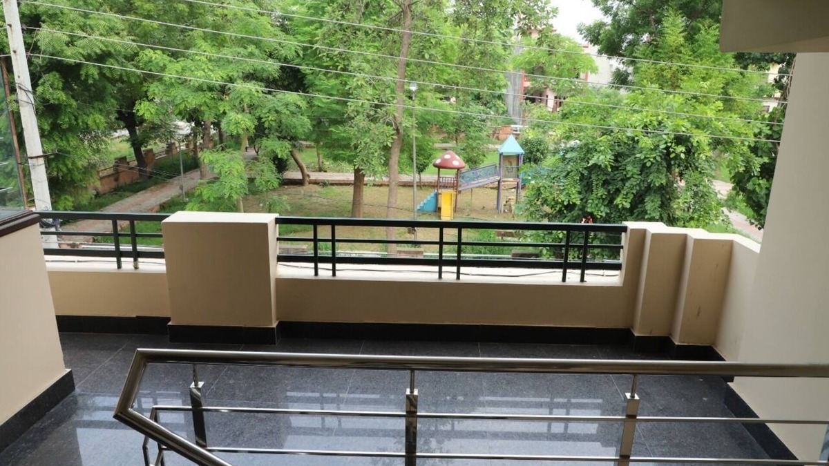 Amritsar Bed & Breakfast | Luxury, Peaceful and well Manage Apartment - Just 10-15 mins