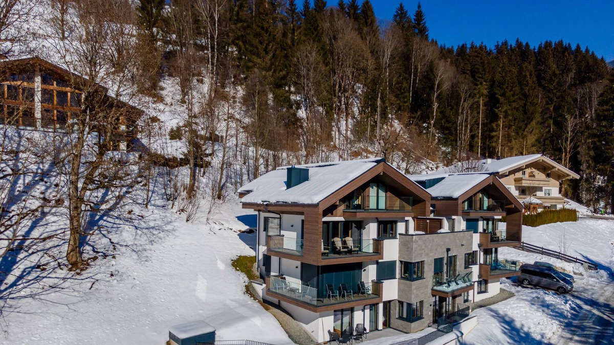 Viehhofen Villa | Luxury penthouse next to the ZellamSeeXpress