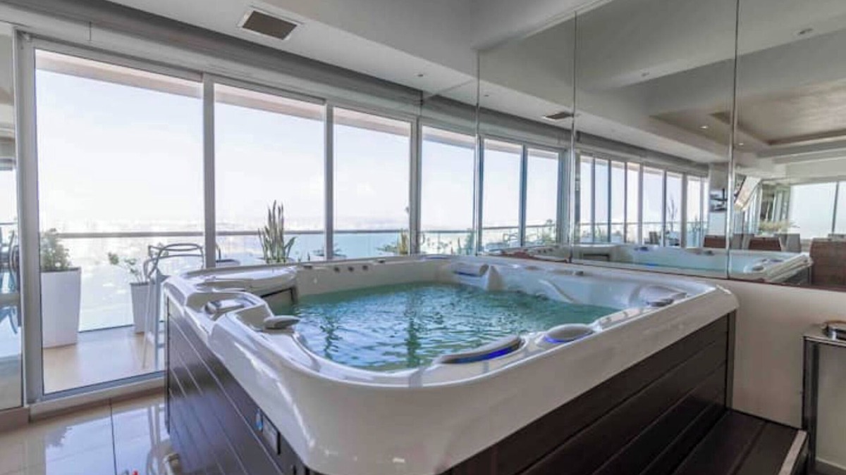 Bocagrande Apartment | Luxury "Penthouse Hollywood" in Boca Grande!