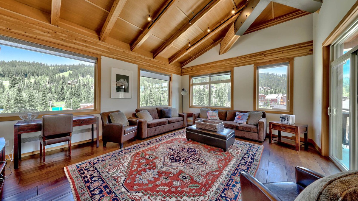 Sun Peaks Condo | Luxury Penthouse Condo
