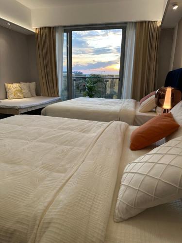 Tambo Apartment | Luxury Penthouse & High-Floor Hotel near City of Dreams, Airport, Okada, and Solaire Casino