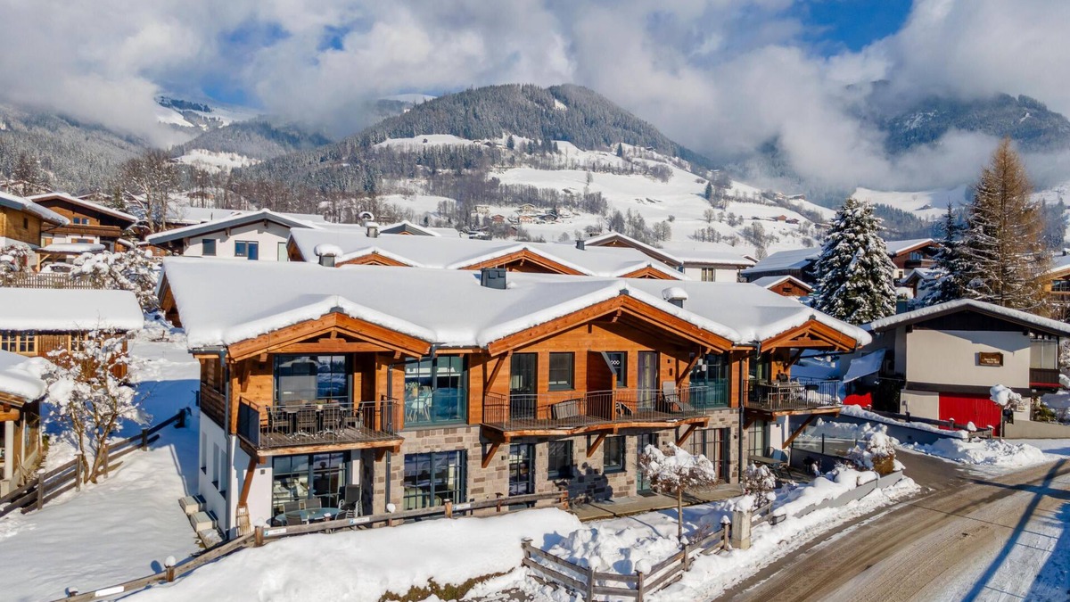 Walchen Apartment | Luxury penthouse in Piesendorf with wellness