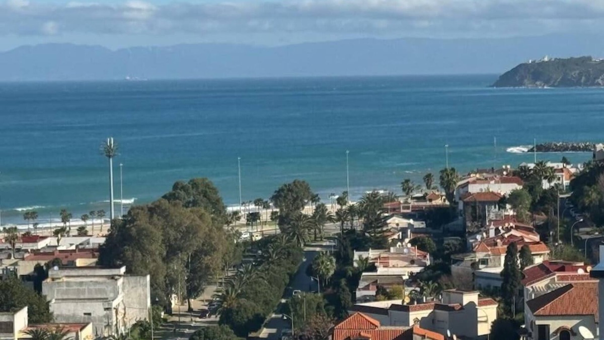 Malabata Apartment | Luxury Penthouse Tanger: 3 Bedrooms with Stunning Sea & Pool Views with WiFi, AC