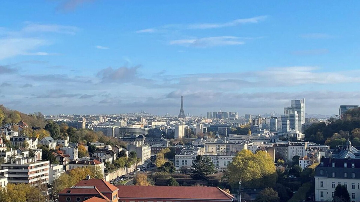 Sevres Apartment | Luxury Penthouse with Eiffel Tower Views, Minutes from the Palace of Versailles