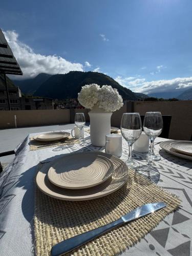 Banos de Agua Santa Apartment | Luxury Penthouse with Jacuzzy 6 bedroom