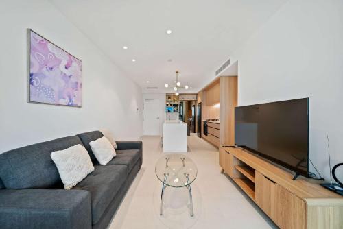 Perth Central Business District Apartment | Luxury Perth CBD Apartment with Pool & Gym - Sleeps 3