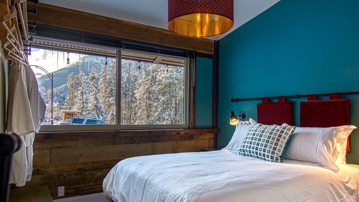 East Kootenay Cabin | Luxury Private Cabin in main village