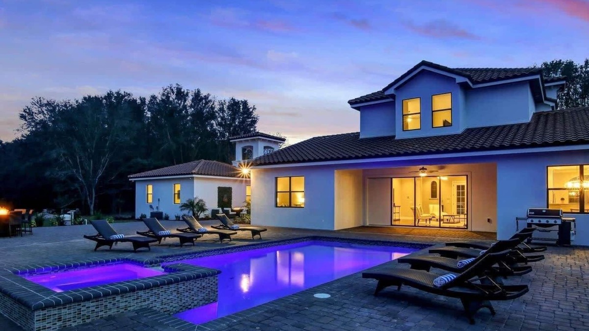 Fish Hawk House | Luxury Private Mini Resort With Room For Up To 18