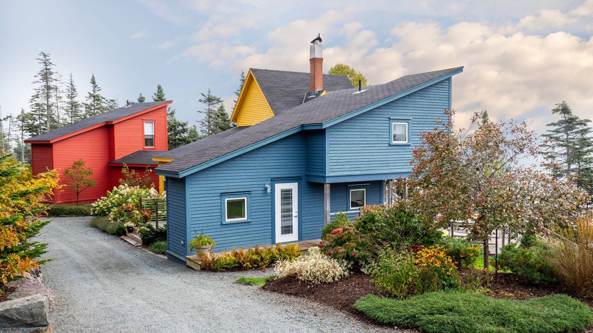Trinity House | Luxury Property in the Heart of Trinity Newfoundland