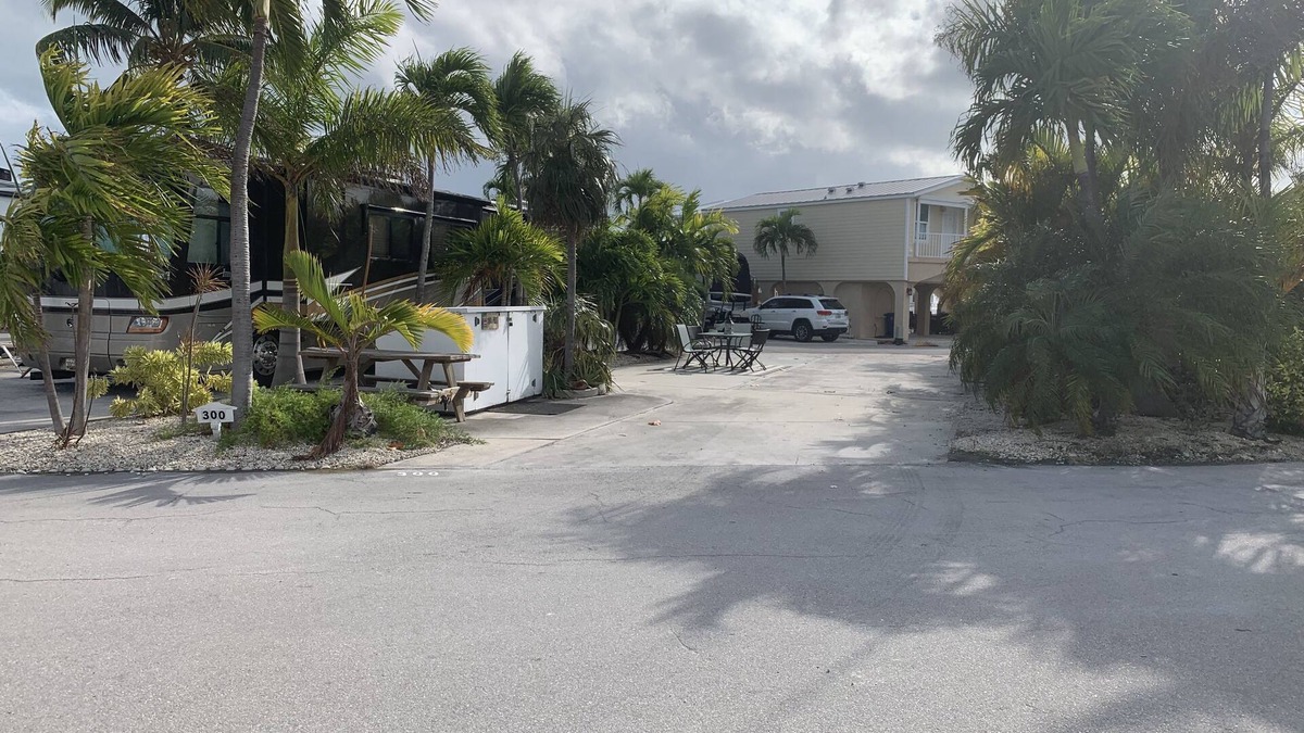 Cudjoe Key Resort | Luxury Pull Thru Rv lot with access to all the Resorts amenities!