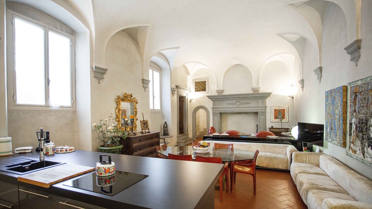 Santa Croce Apartment | Luxury Renaissance Palace