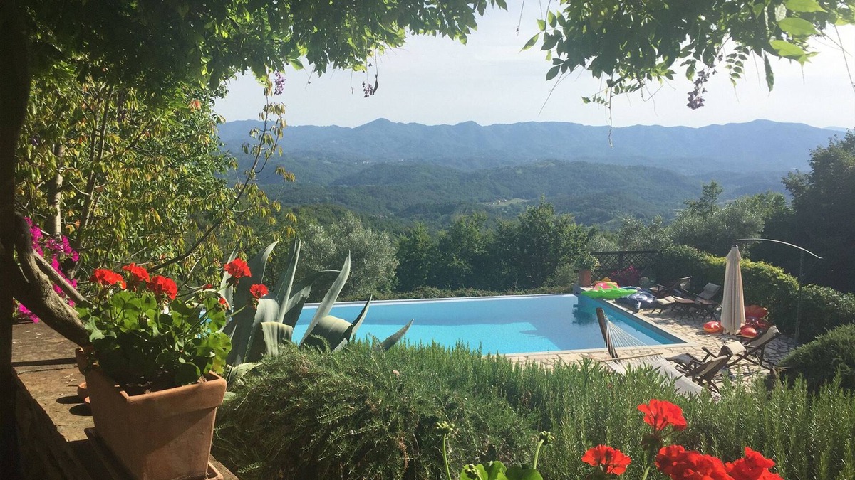 Arlia Villa | Luxury rental villa with infinity pool and panoramic views