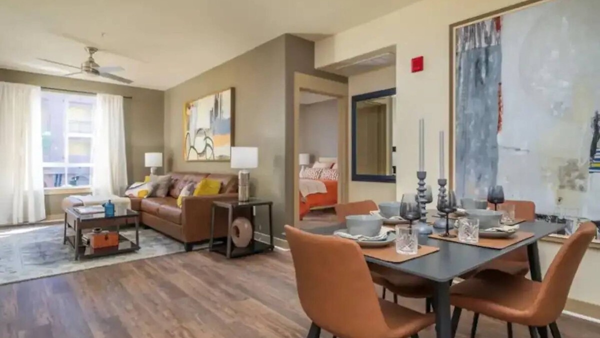 Valencia Condo | Luxury Resort Condo by Six Flags Magic Mountainnn