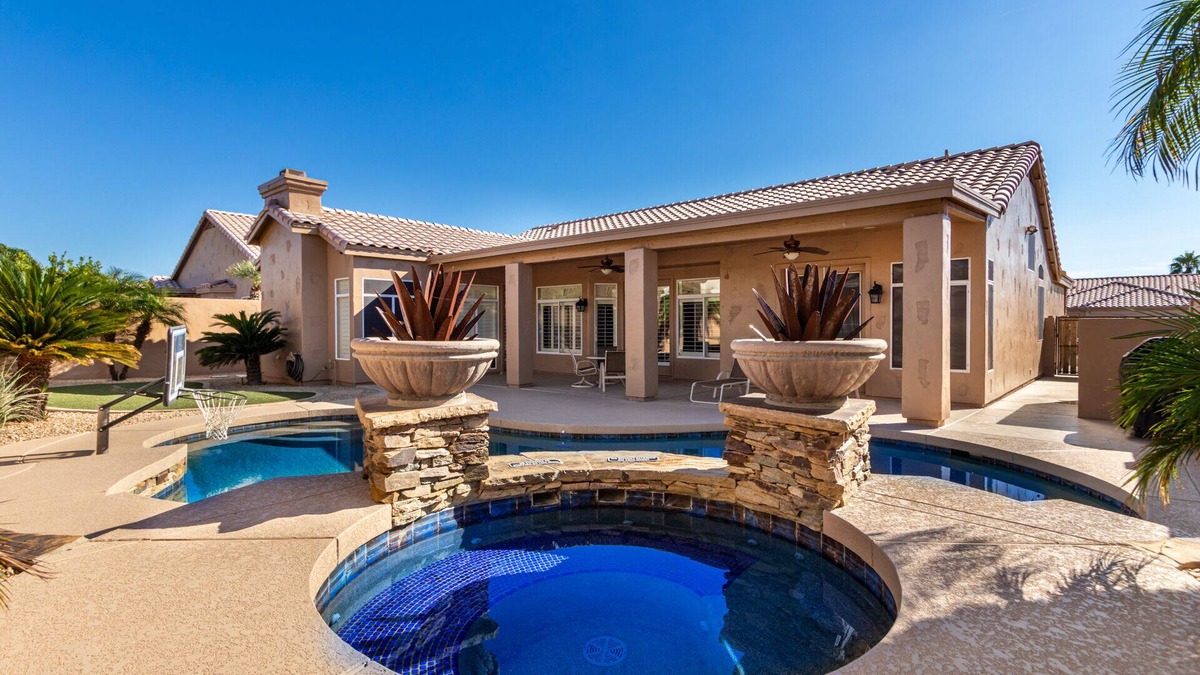 Hillcrest Ranch Homeowners House | Luxury Resort Home, Peoria Stadium 5 min, Glendale, Pool, Hot Tub, Pool Table