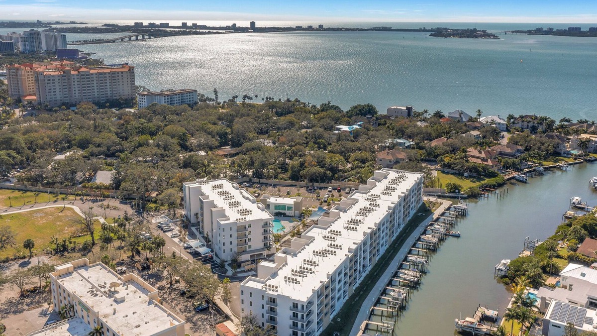 Central Sarasota Condo | Luxury Resort-style Condo with Amazing Views in a Prime Location