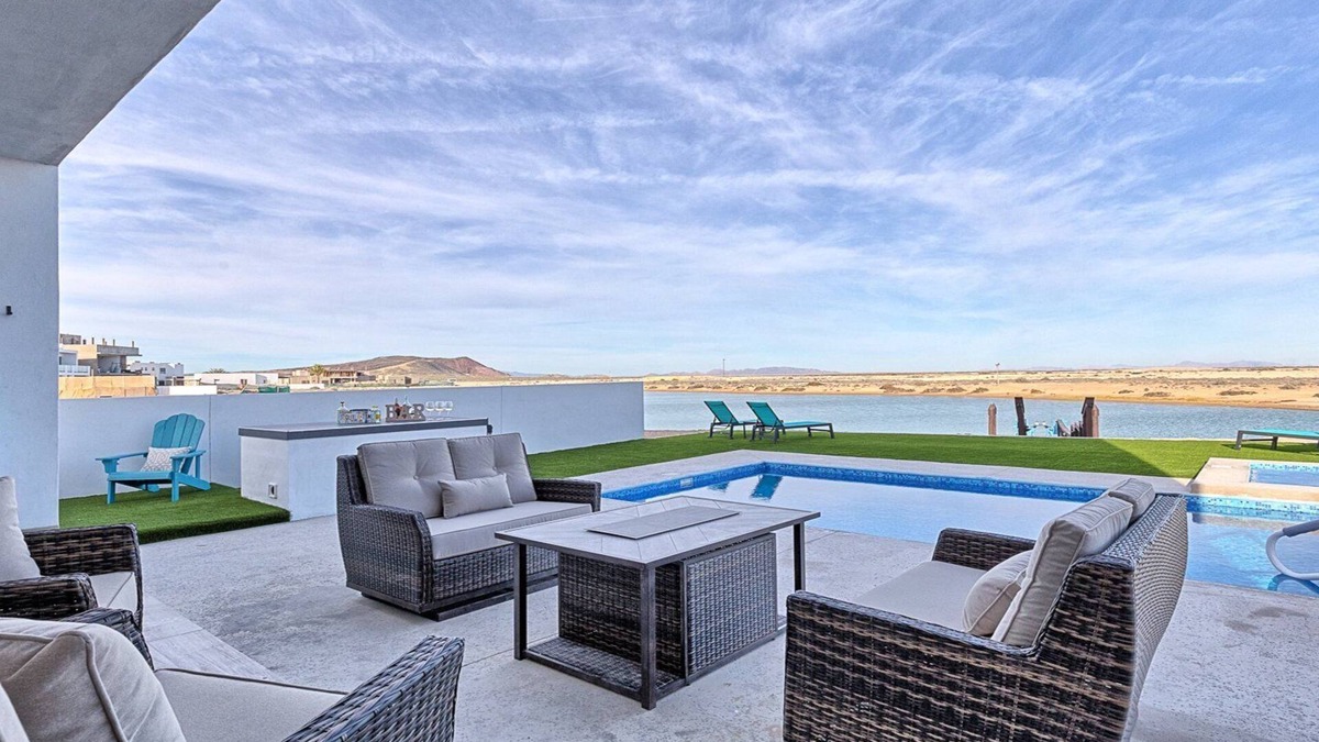 La Choya House | Luxury Retreat at Playa Laguna: 5-Bedroom Bliss