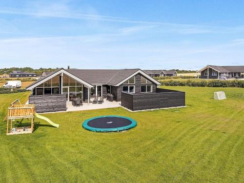 Spøttrup House | Luxury Retreat for 18 - By Traum Ferienwohnungen