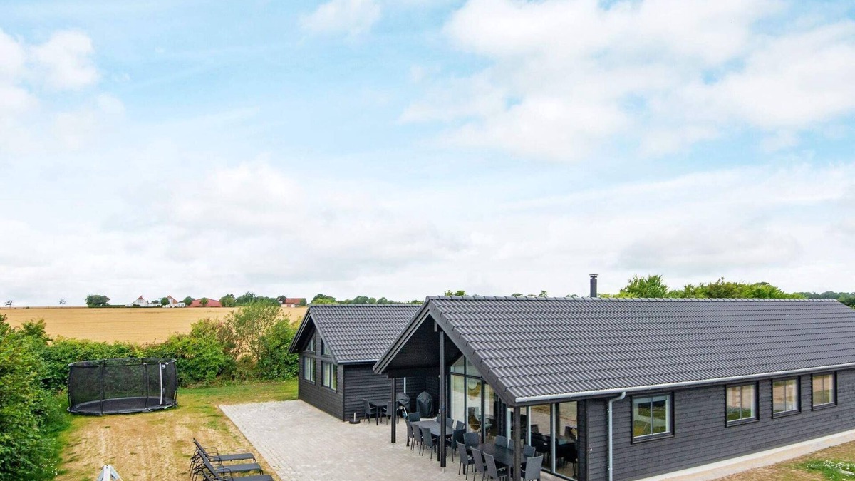 Mommark Strand House | Luxury Retreat in Mommark - By Traum Ferienwohnungen
