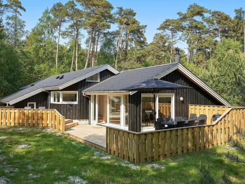 Spidsegard House | Luxury Retreat near Beach