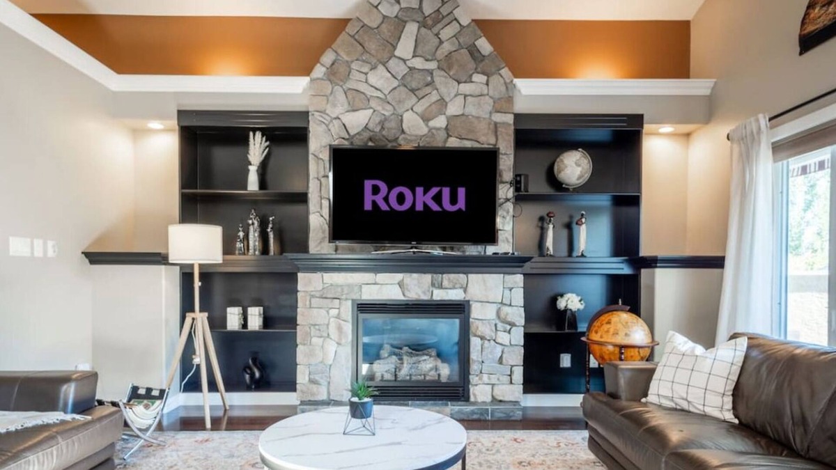 South Lethbridge House | Luxury Retreat | Sleeps 12 | AC, Patio | 5min YQL