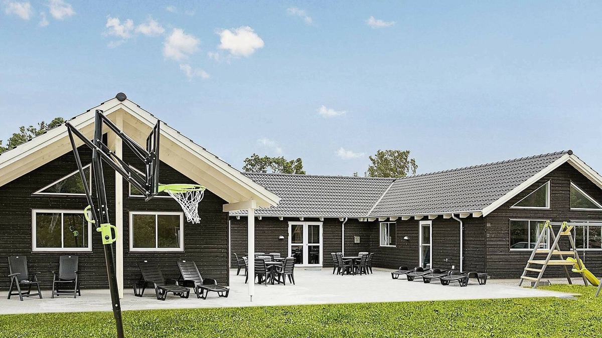 Frederiksvaerk House | Luxury Retreat with Pool - By Traum Ferienwohnungen