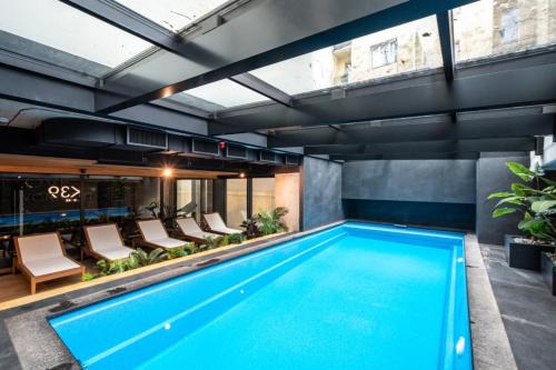 City Centre Apartment | Luxury River Side apartament, Pool, Gym & Sauna