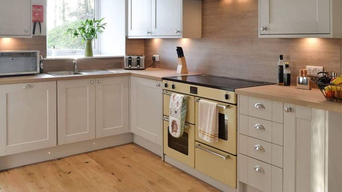 Kilbirnie House | Luxury rural retreat close to Lochwinnoch and Glasgow, pet friendly