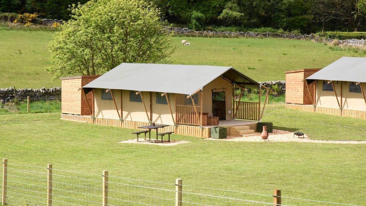 Denny RV Rental | Luxury Safari Tent - Carr's Hill