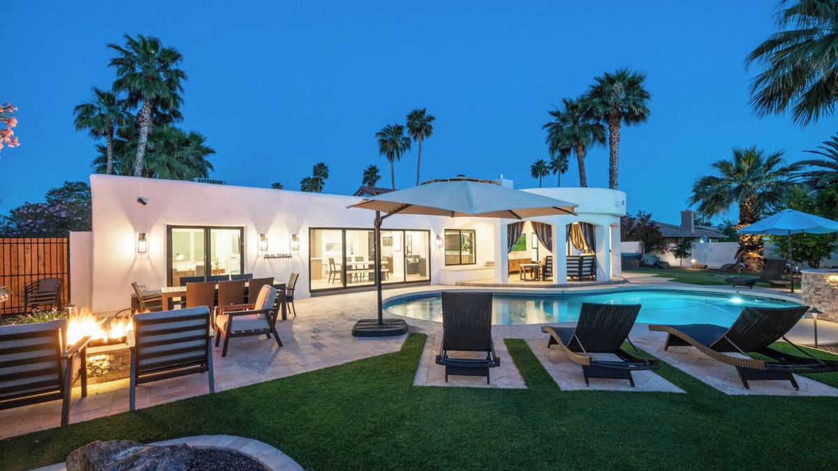 Casa Buena House | Luxury|Salt Pool|Gym|Quiet Neighborhood