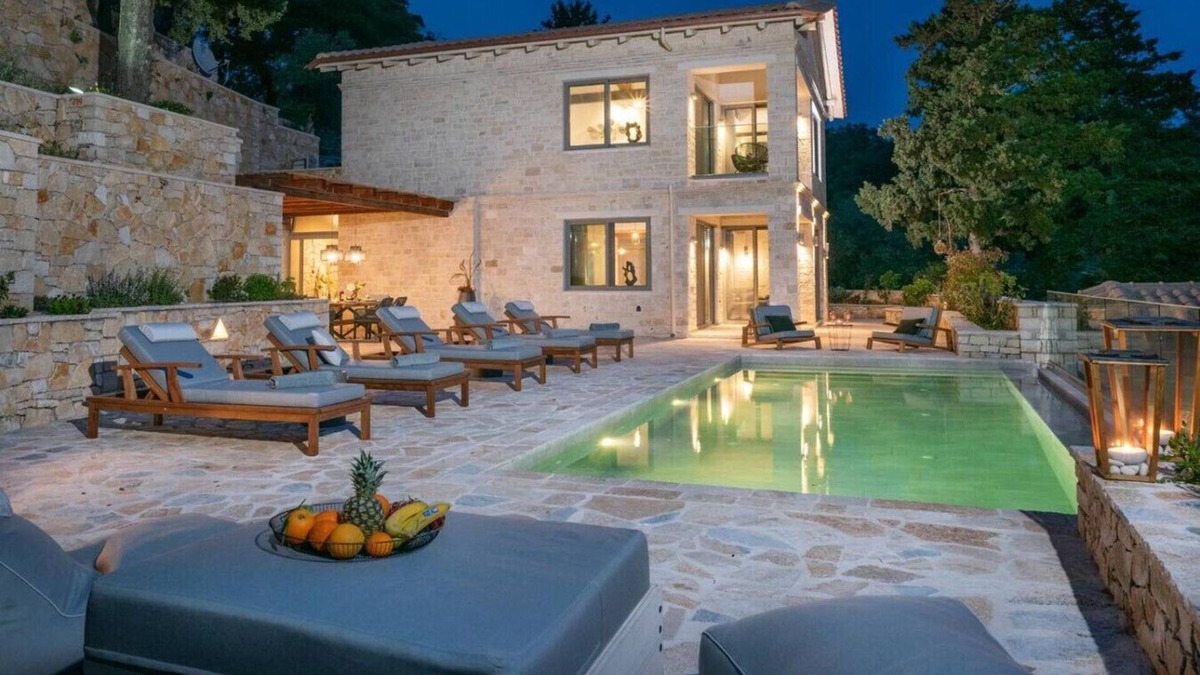 Ieromonachos Villa | Luxury Sea-View Haven with Infinity Pool