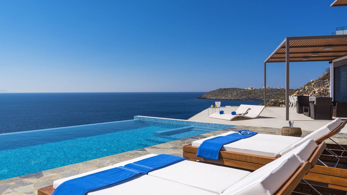 Chorafakia Villa | Luxury Seafront Villa