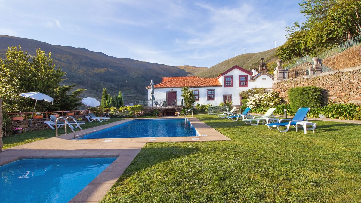 Baiao House | Luxury secluded villa, splendid views, pool, play area, games, cinema, big group