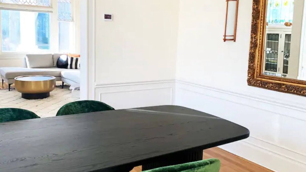 Lowry Hill House | Luxury Short Term European Inspired Rental Flat 1