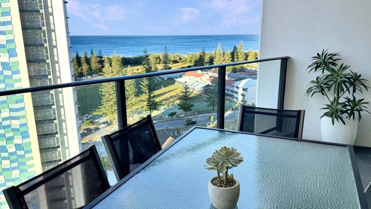 Broadbeach Apartment | Luxury Sierra Grand Stay Ocean Views 2BR Lvl15