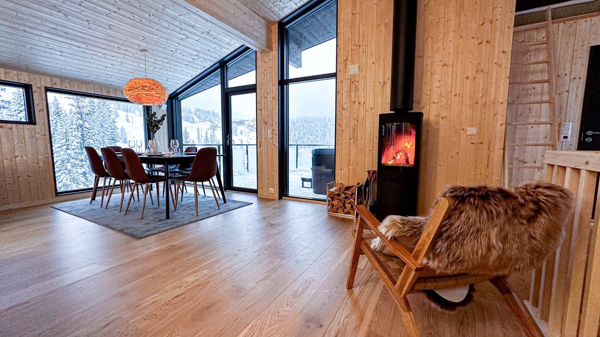 Skeikampen Ski Chalet | Luxury Ski Retreat with Ski-In/Ski-Out Access on Kvitfjell, Featuring a Jacuzzi