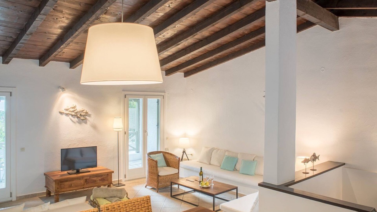 Kanapitsa Villa | Luxury Skiathos Villa | Three-Bedroom Villa | Vromolimnos