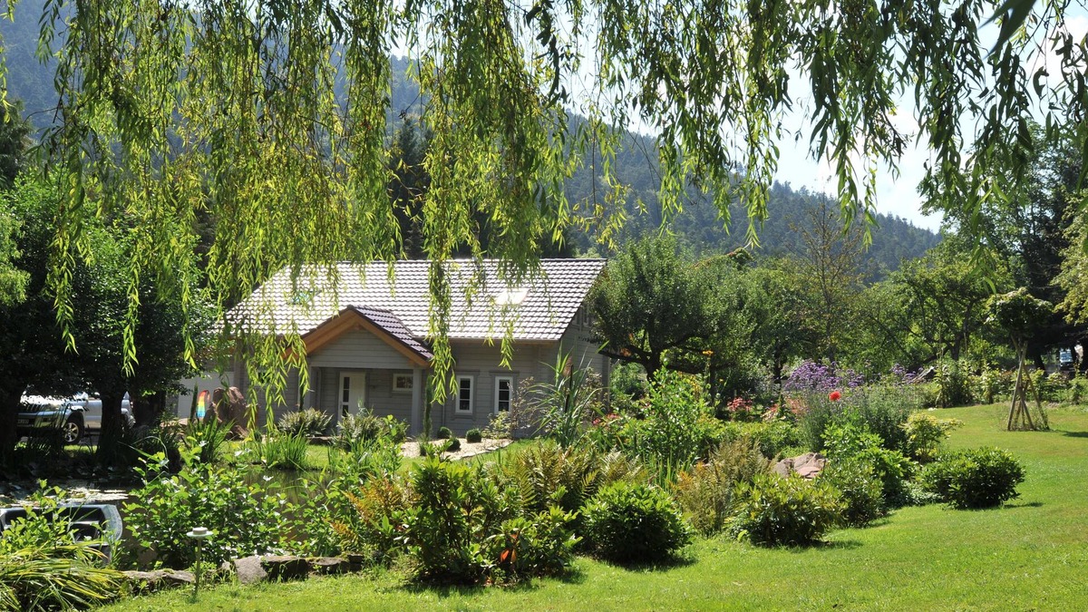 Boersch House | * Luxury solid wood holiday home in a dream location.