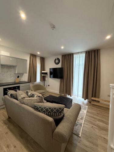 Brighouse Apartment | Luxury Sovereign House