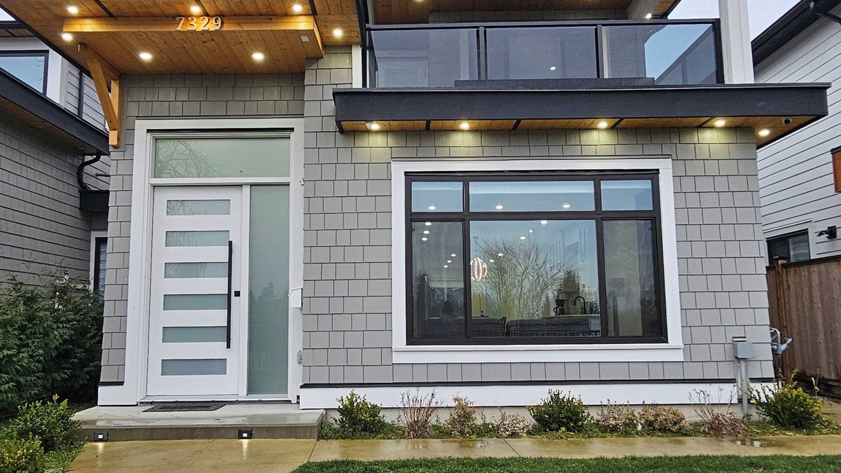 Burnaby House | Luxury spacious 4 bedroom family home in central Burnaby.
