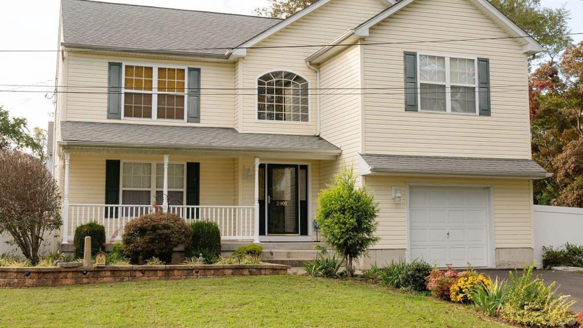 West Bristol House | Luxury Spacious Bancroft 5bed 2.5bath Oasis