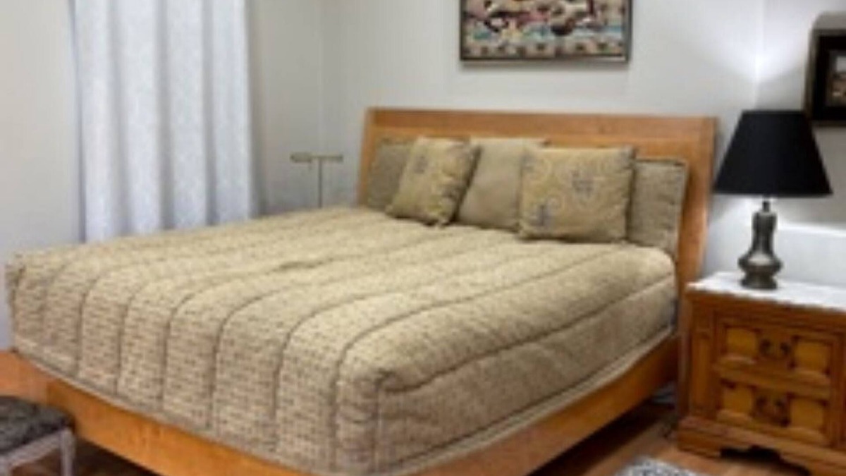 Seven Hills House | Luxury Spacious Master Suite