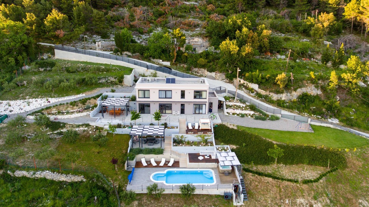 Kastel Stari Villa | Luxury spacious private villa on Kozjak hill overlooking dalmatian archipelago