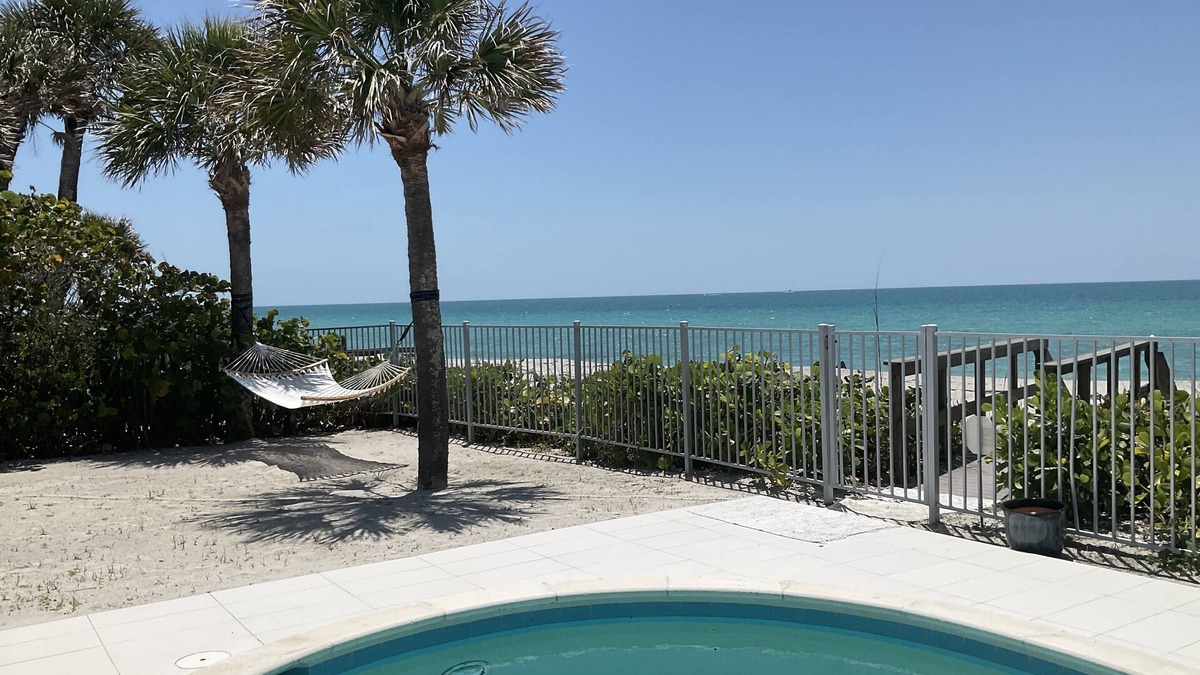 Englewood House | Luxury spectacular beach house with stunning views!