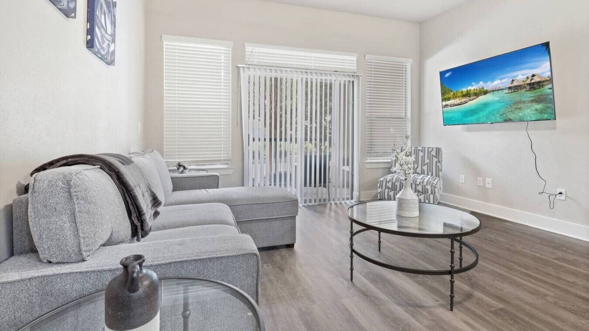 Nassau Bay Apartment | Luxury Stay Near NASA | Quiet & Corporate Ready