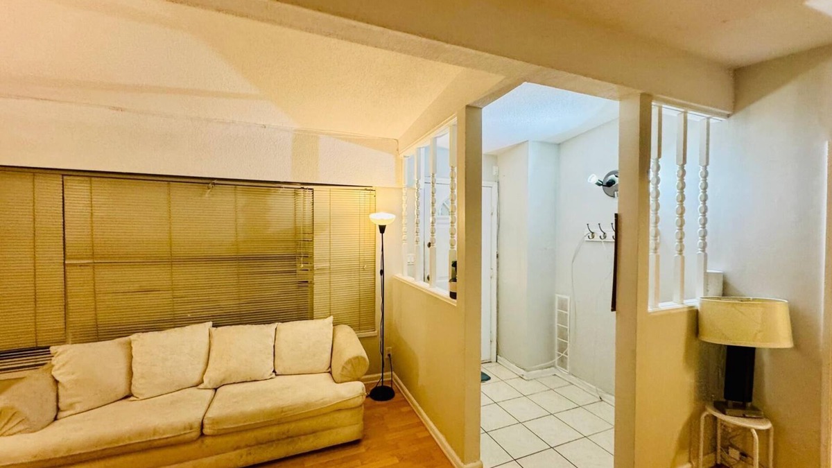 Surrey House | Luxury Stay With Modern Amenities at Surrey Central.
