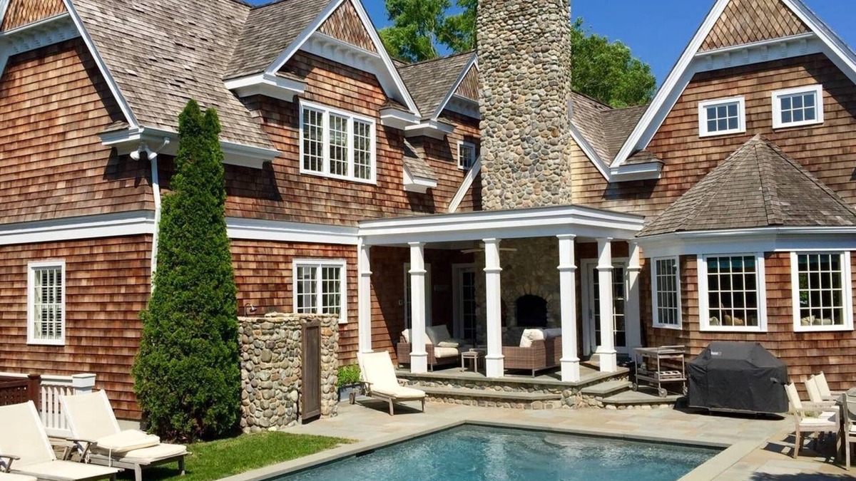 Village of East Hampton House | Luxury steps from East Hampton Village no car needed!