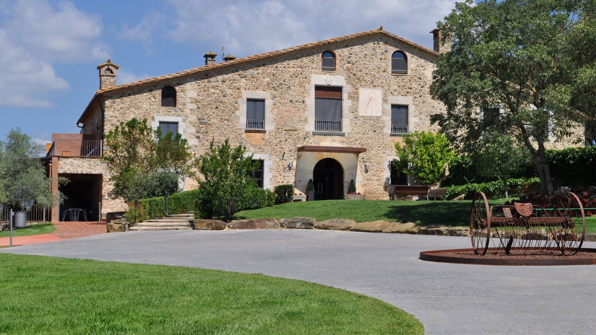 Sant Gregori House | LUXURY STONE FARMHOUSE