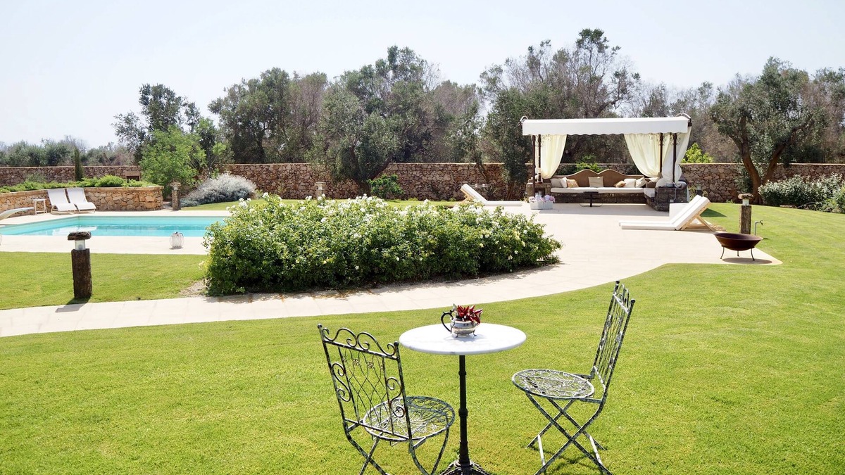 Province of Lecce Villa | Luxury stone house, 4 BDRs, 12x5m private pool, large patio, garden, bbq area