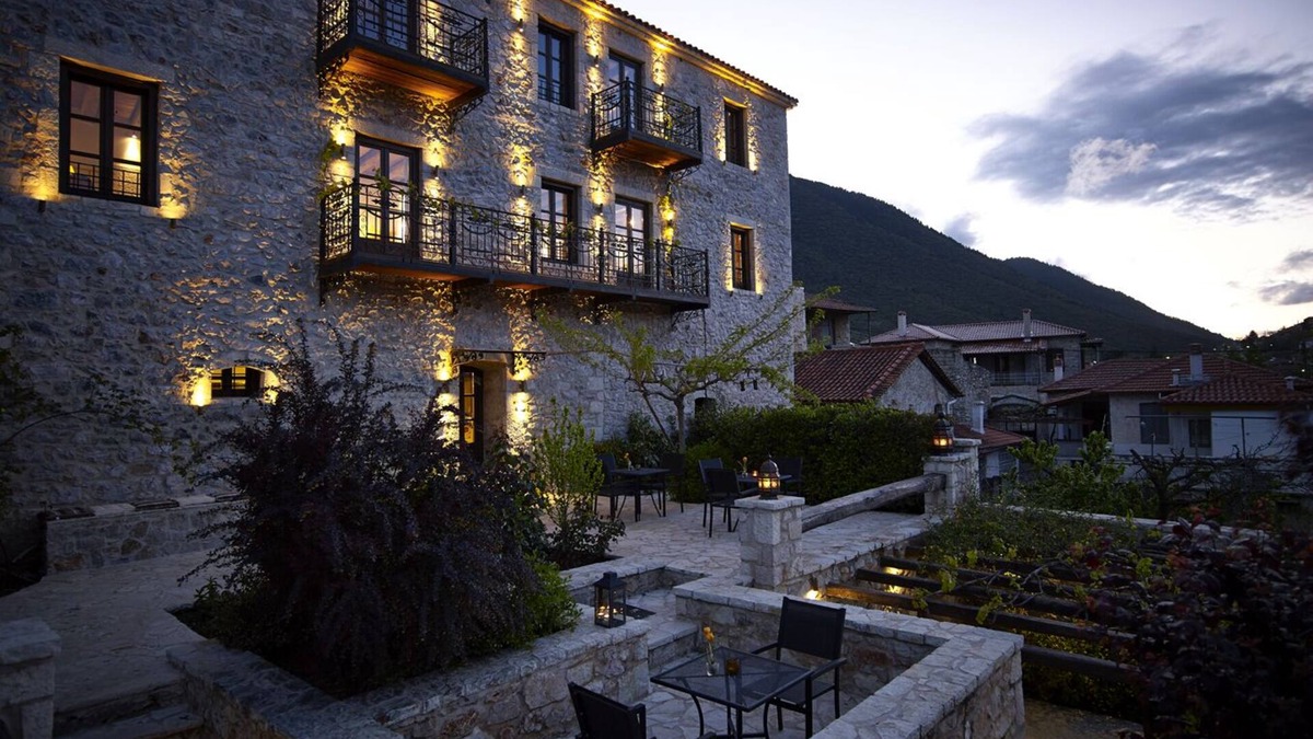 Levidi Villa | LUXURY STONE VILLA IN THE CENTRE OF PELOPONNESE -WHOLE PROPERTY-FAMILY FRIENDLY